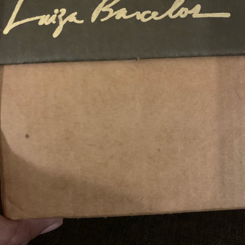 Shoes - Picture 4 of 4